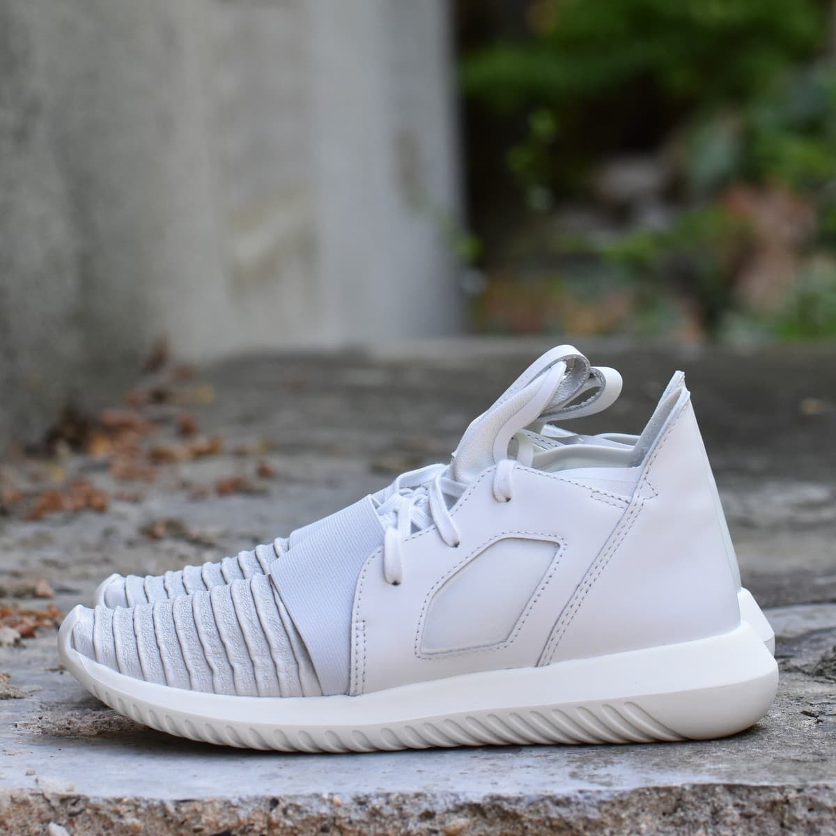 adidas Originals TUBULAR DEFIANT W Dámské boty EU 36 2/3 S80486 - náhled 2
