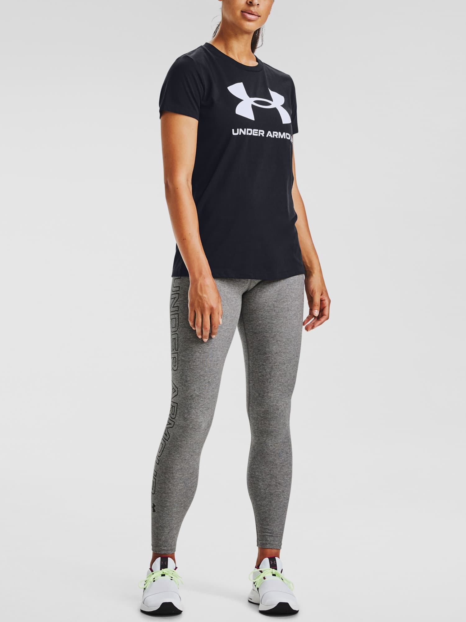 Under Armour Live Sportstyle Graphic SSC-BLK Dámské tričko US M 1356305-001 - náhled 3