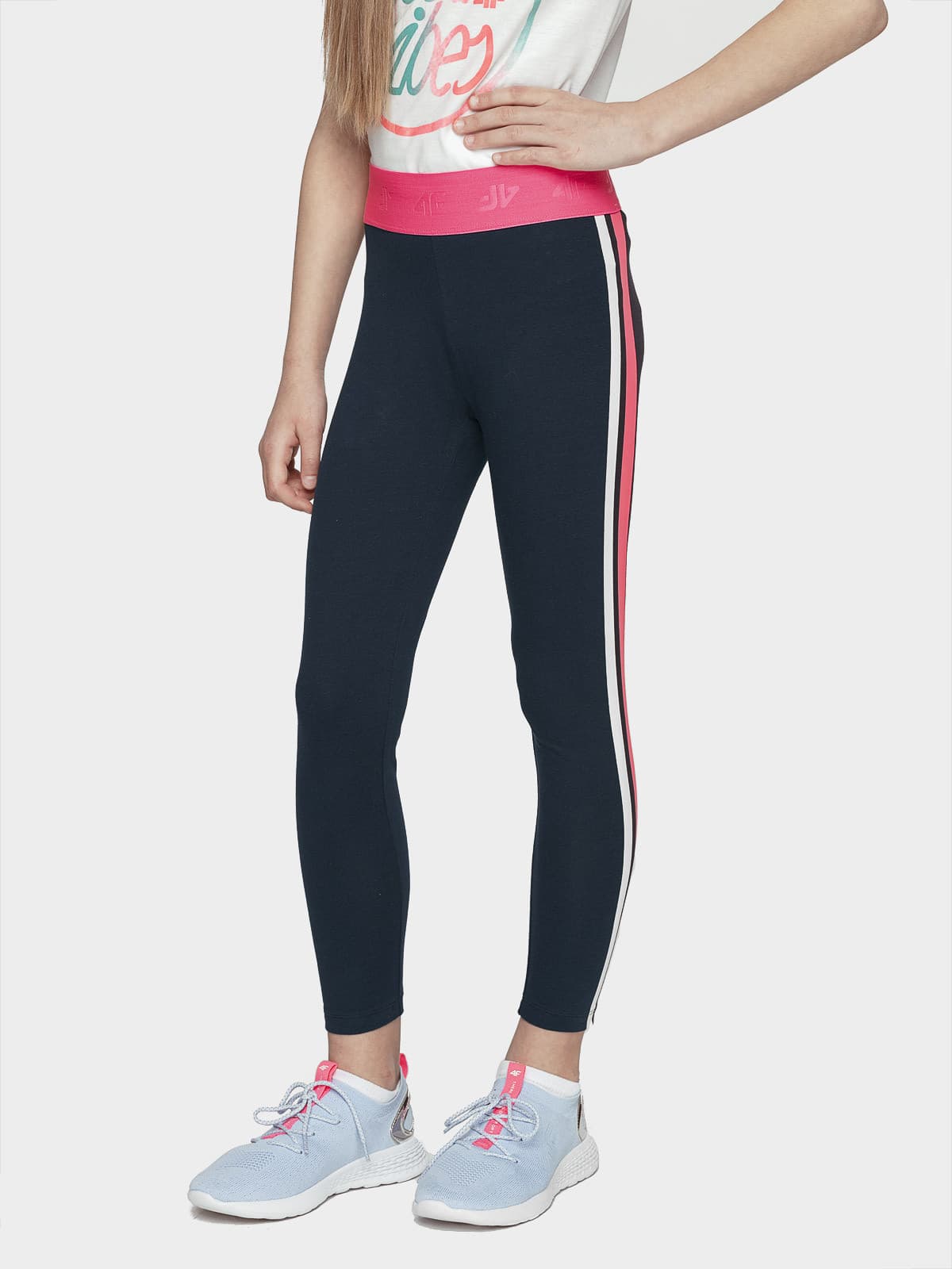 4F HJL21-JLEG004 NAVY Dětské legíny EU 122 HJL21-JLEG004 NAVY