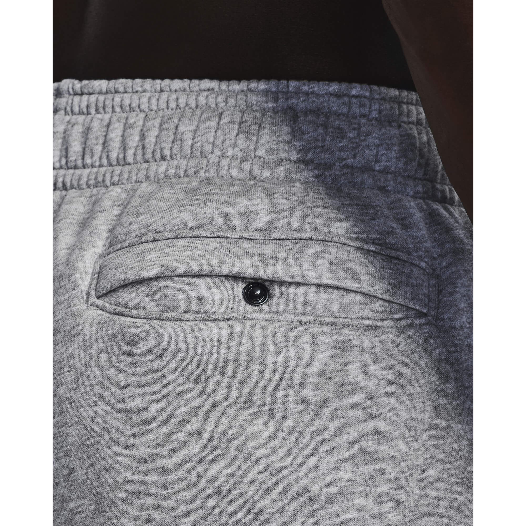 Under Armour UA RIVAL FLC GRAPHIC JOGGER Pánské tepláky US XXL 1370351-011 - náhled 4