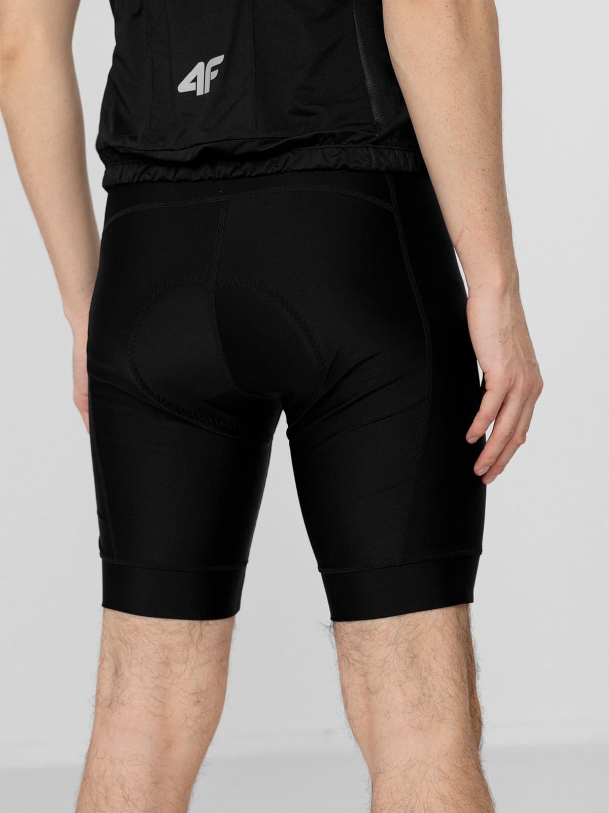 4F H4L22-RSM001 DEEP BLACK Pánské cyklistické kraťasy US M H4L22-RSM001 DEEP BLACK - náhled 2