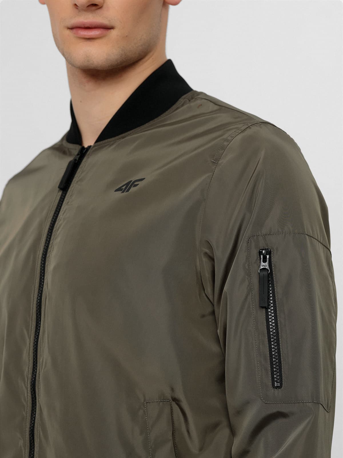 4F H4L22-KUMC001 KHAKI Pánská bunda US L H4L22-KUMC001 KHAKI - náhled 3
