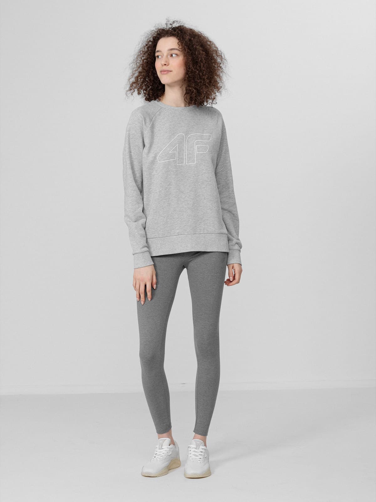4F H4L22-BLD350 COLD LIGHT GREY MELANGE Dámská mikina US L H4L22-BLD350 LIGHT GREY MEL - náhled 2