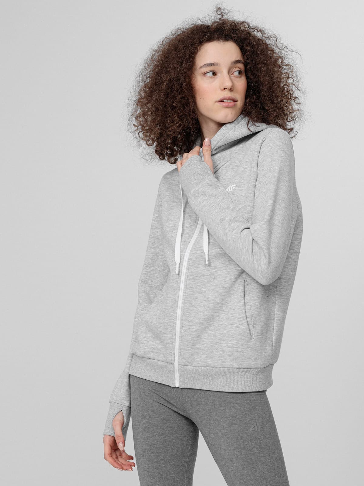 4F H4L22-BLD353 COLD LIGHT GREY MELANGE Dámská mikina US S H4L22-BLD353 LIGHT GREY MEL