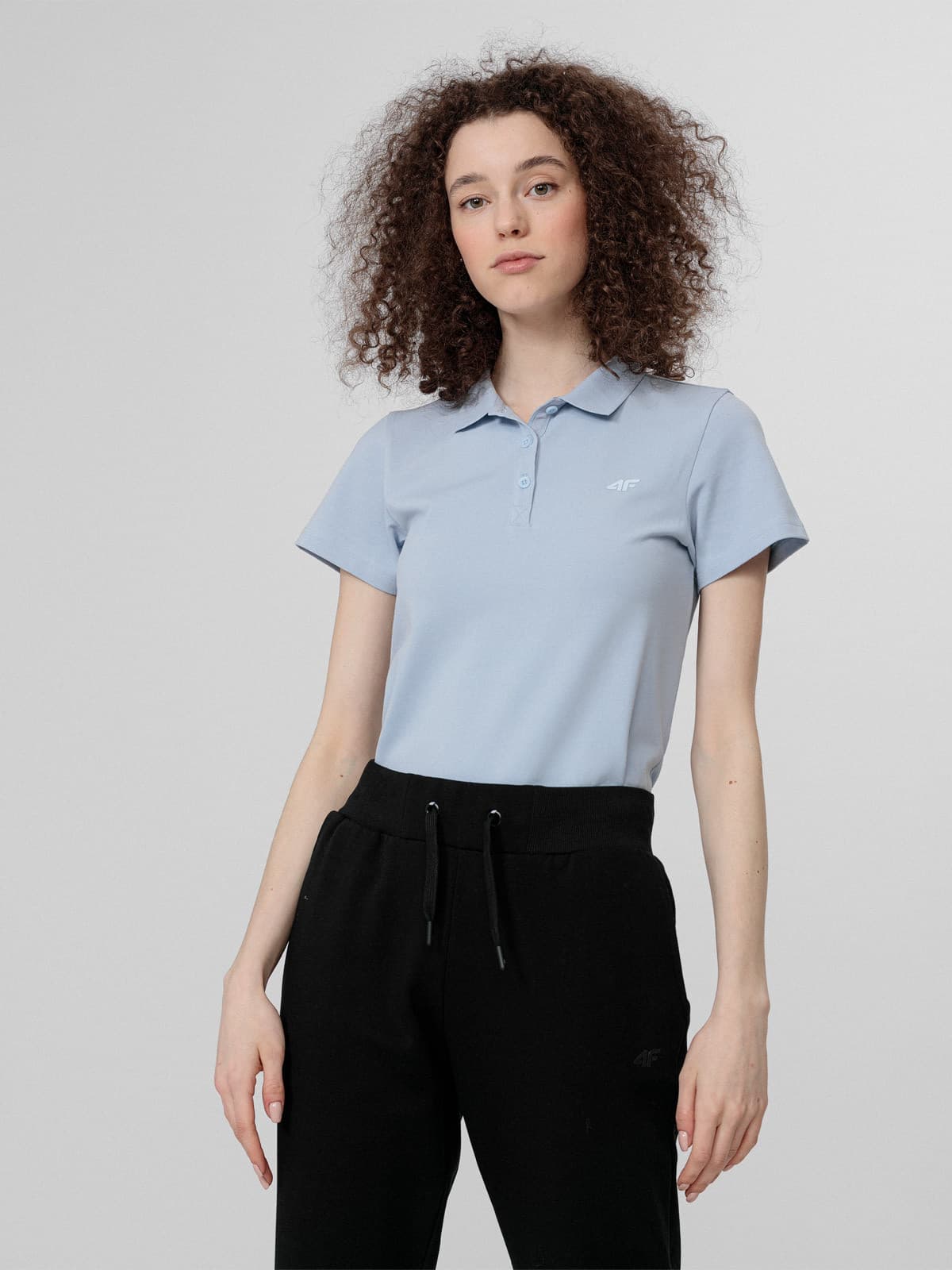 4F H4L22-TSD355 LIGHT BLUE Dámské polo tričko US XS H4L22-TSD355 LIGHT BLUE - náhled 3