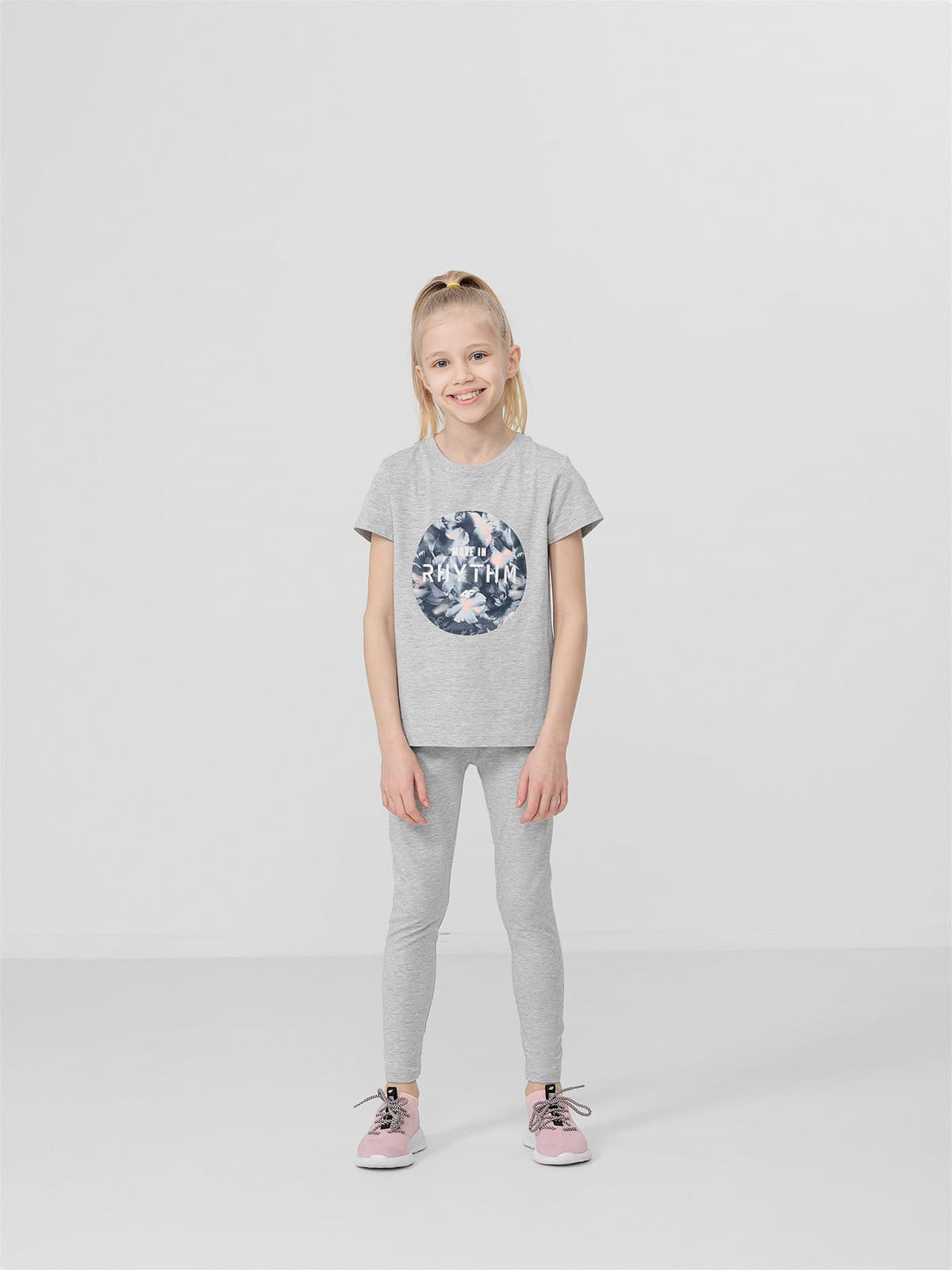 4F HJL22-JLEG004 COLD LIGHT GREY MELANGE Dětské legíny EU 122 HJL22-JLEG004 LIGHT GREY MEL - náhled 3