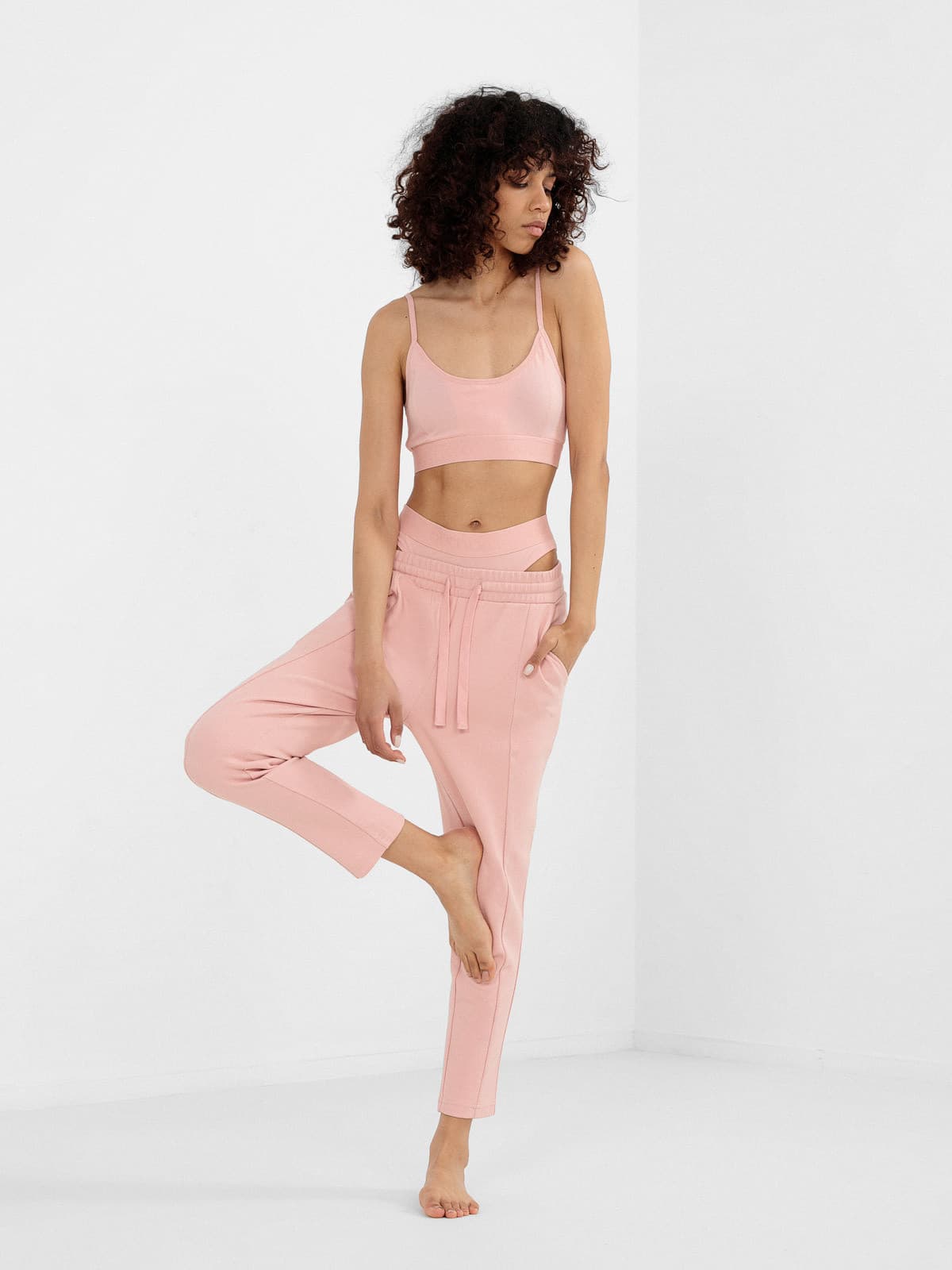 Outhorn HOL22-SPDD603 LIGHT PINK Dámské tepláky US XL HOL22-SPDD603 LIGHT PINK - náhled 3