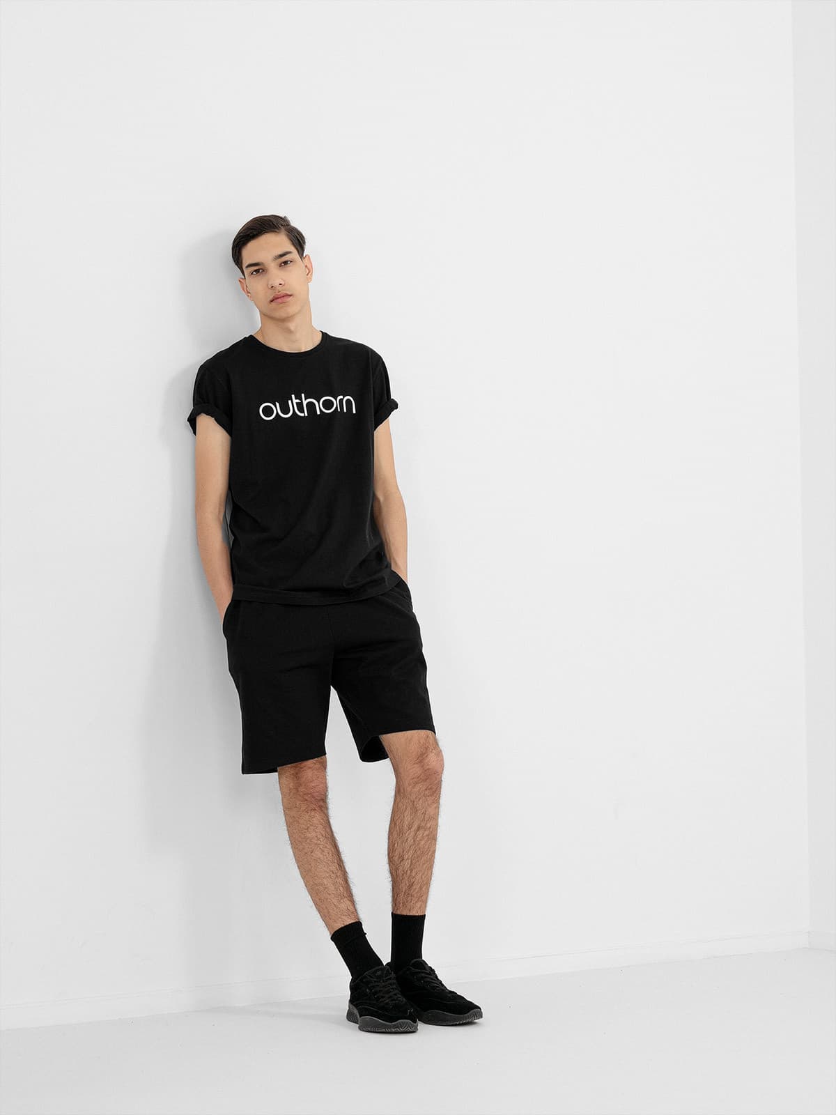 Outhorn HOL22-TSM601 DEEP BLACK Pánské tričko US S HOL22-TSM601 DEEP BLACK - náhled 4
