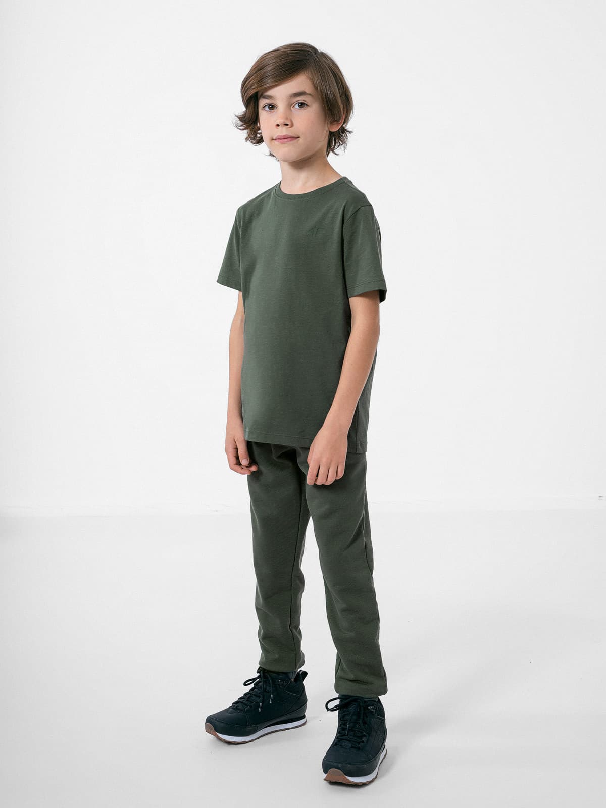 4F HJZ22-JSPMD001 KHAKI Dětské tepláky EU 134 HJZ22-JSPMD001 KHAKI - náhled 3
