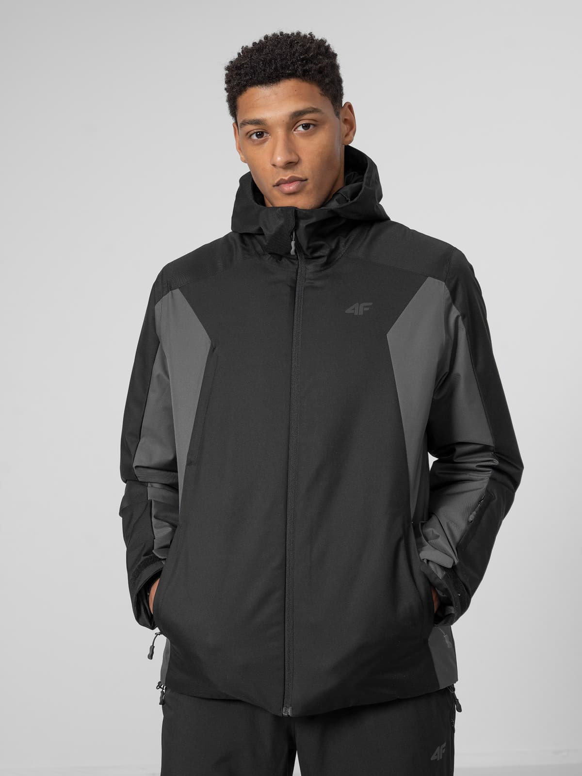 4F H4Z22-KUMN002 DEEP BLACK  Pánská zimní  bunda US 3XL H4Z22-KUMN002 DEEP BLACK - náhled 3