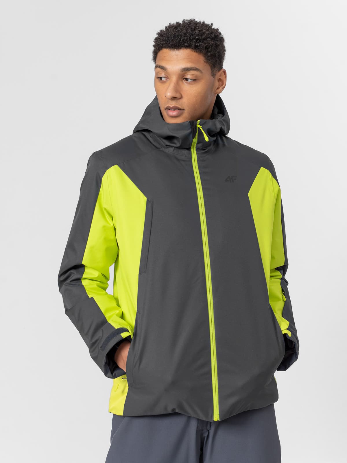 4F H4Z22-KUMN002 ANTHRACITE Pánská lyžařská bunda US L H4Z22-KUMN002 ANTHRACITE - náhled 3
