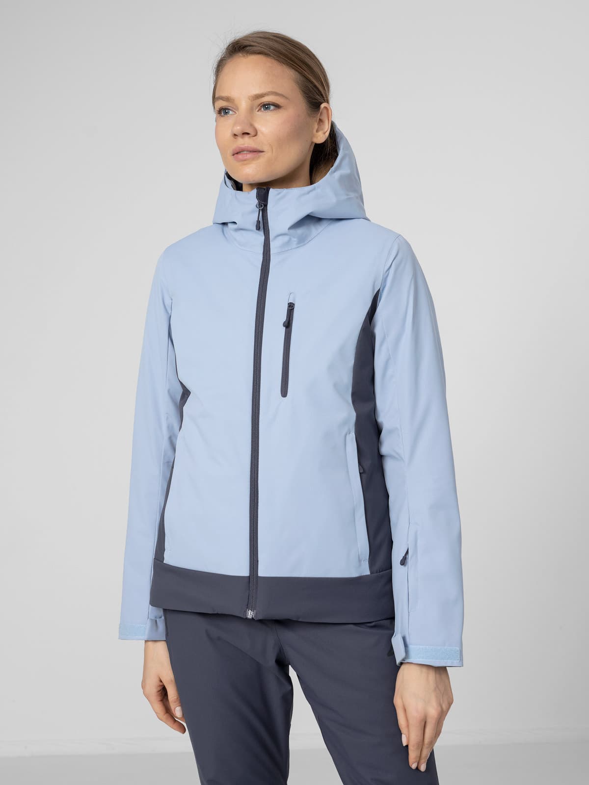 4F H4Z22-KUDN002 LIGHT BLUE Dámská zimní bunda US L H4Z22-KUDN002 LIGHT BLUE - náhled 3