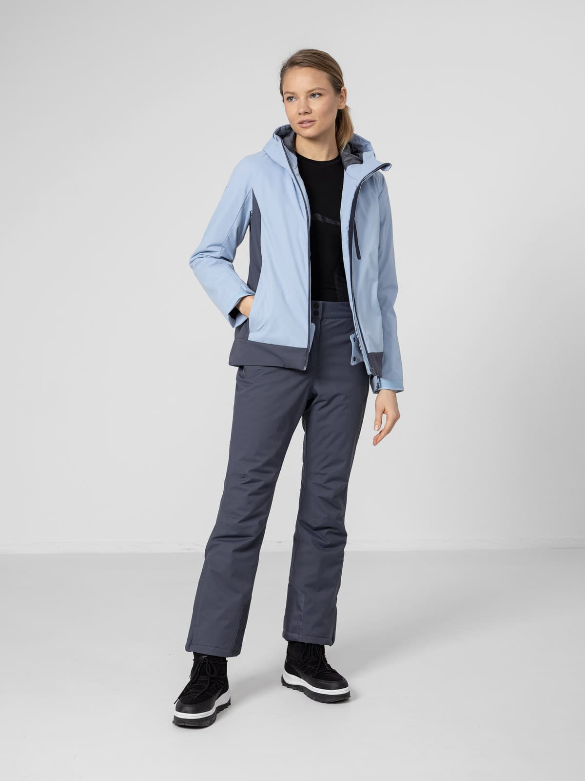 4F H4Z22-KUDN002 LIGHT BLUE Dámská zimní bunda US L H4Z22-KUDN002 LIGHT BLUE - náhled 4