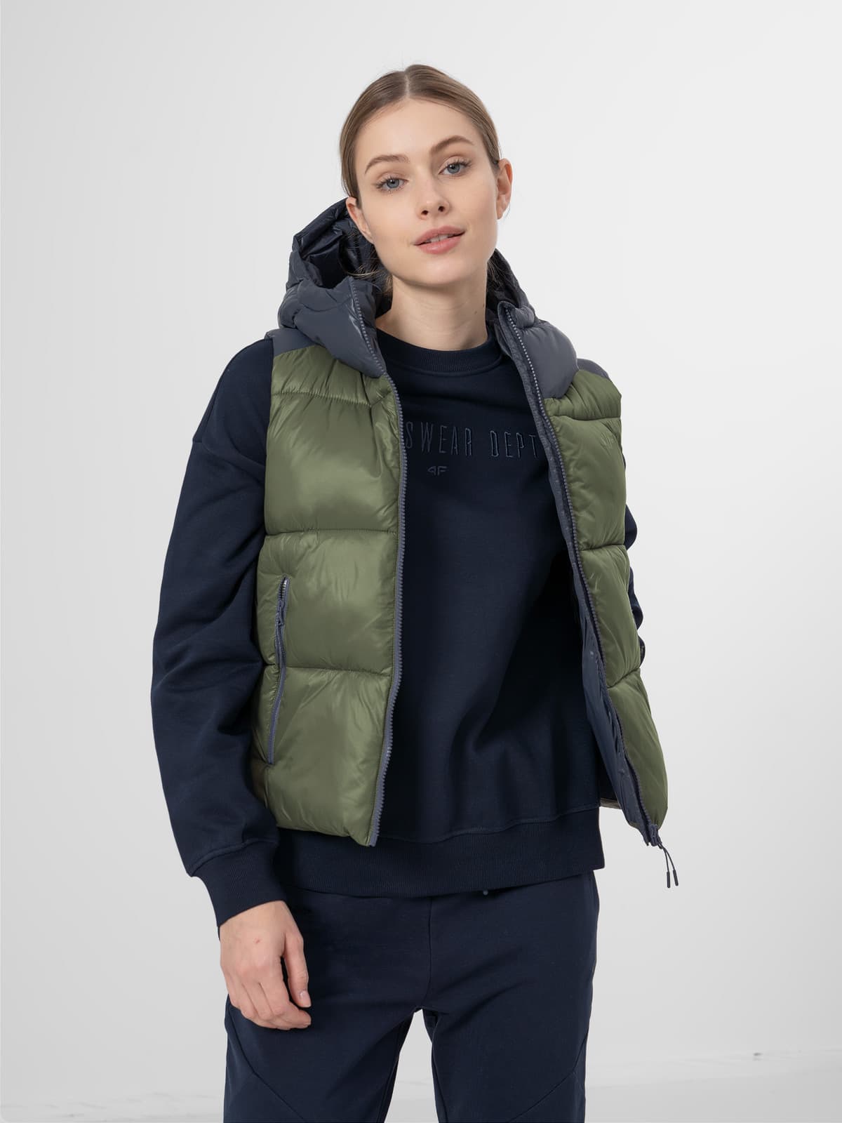 4F H4Z22-KUDP004 KHAKI Dámská vesta US L H4Z22-KUDP004 KHAKI - náhled 4