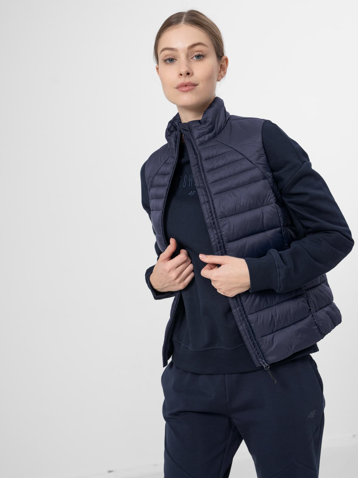 4F H4Z22-KUDP001 NAVY Dámská vesta US L H4Z22-KUDP001 NAVY - náhled 3