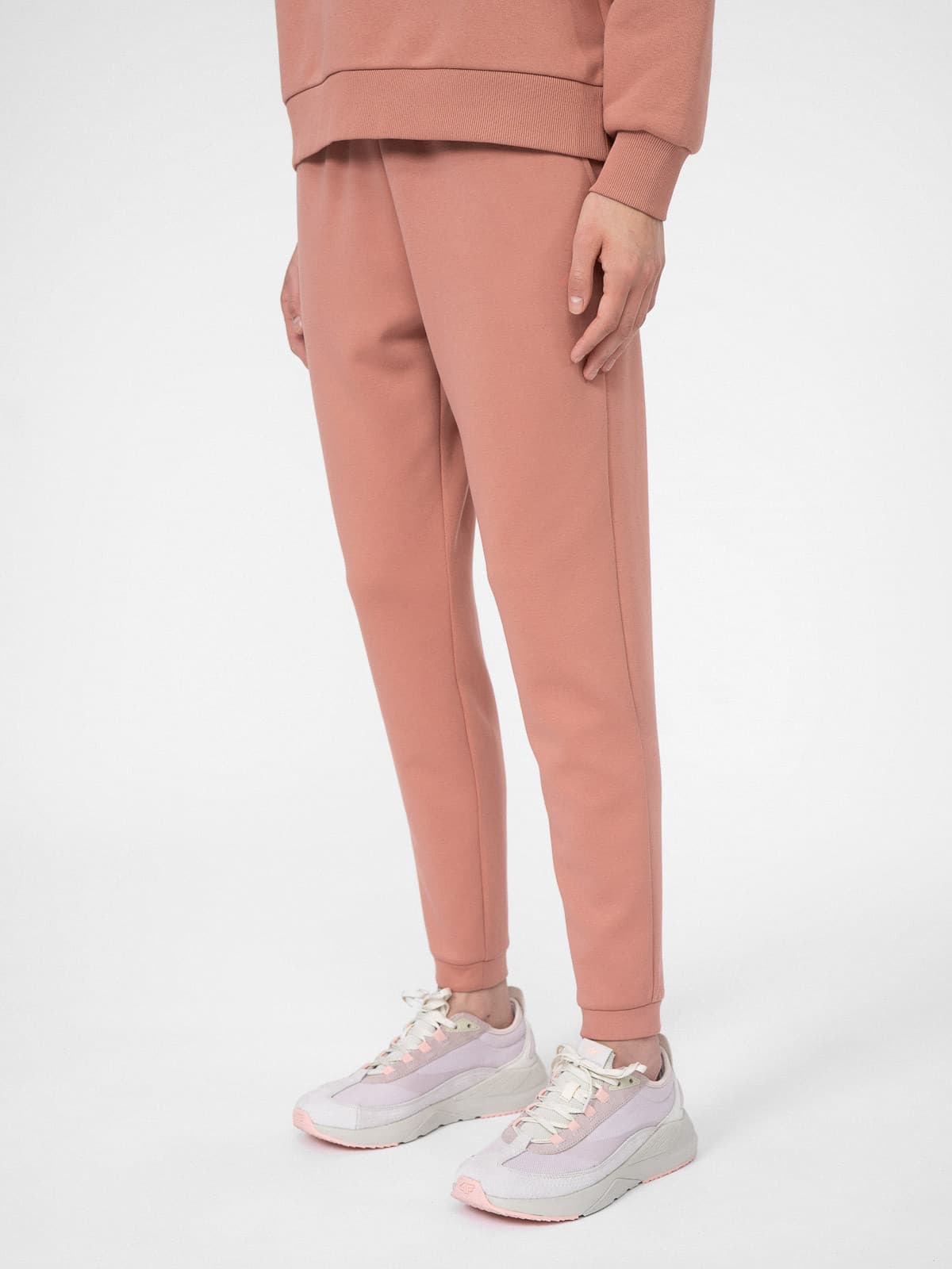 4F 4FSS23TTROF333 SALMON CORAL Dámské tepláky US XL 4FSS23TTROF333 SALMON CORAL - náhled 1