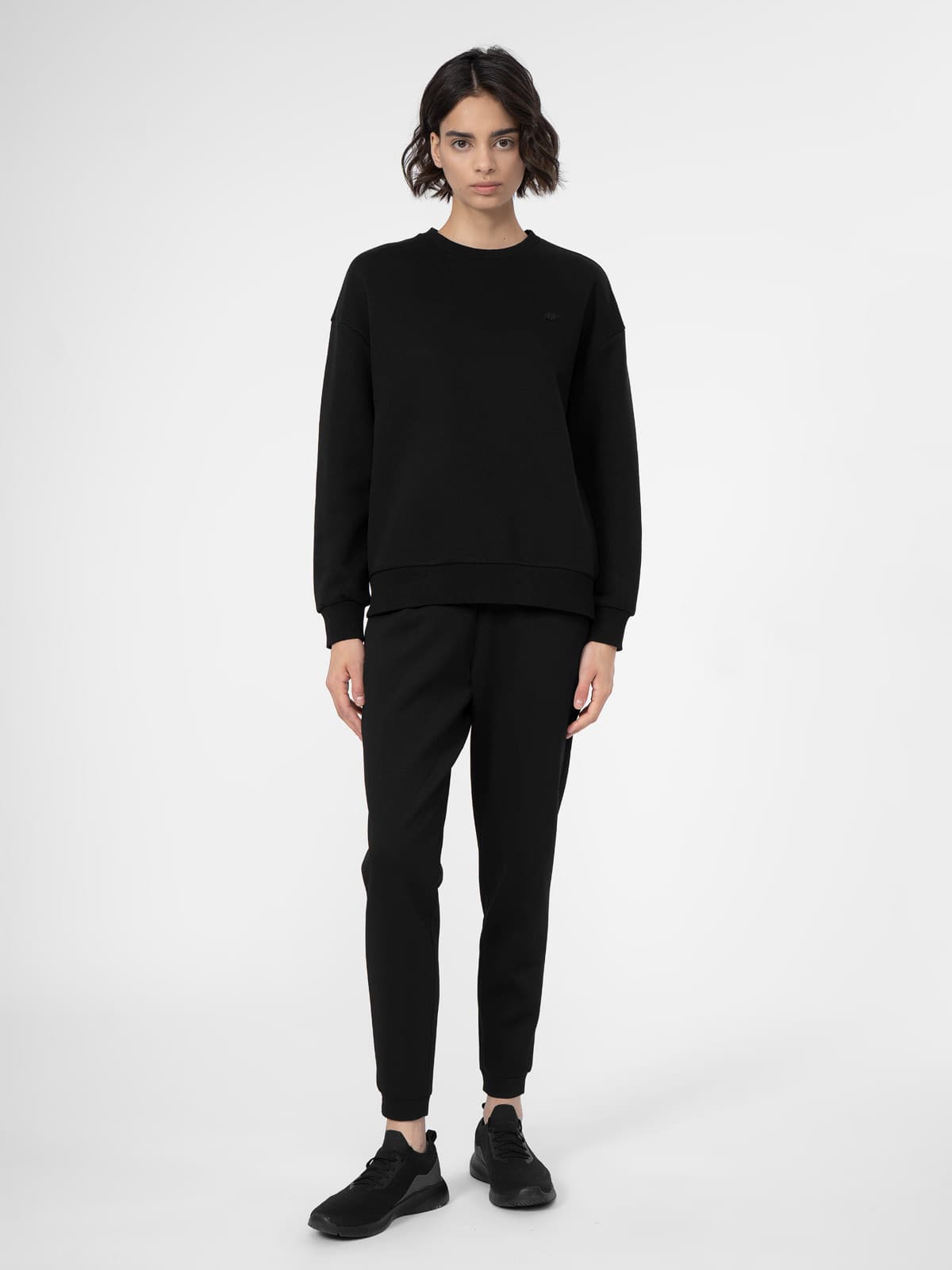 4F 4FSS23TTROF333 DEEP BLACK Dámské tepláky US XL 4FSS23TTROF333 DEEP BLACK - náhled 2