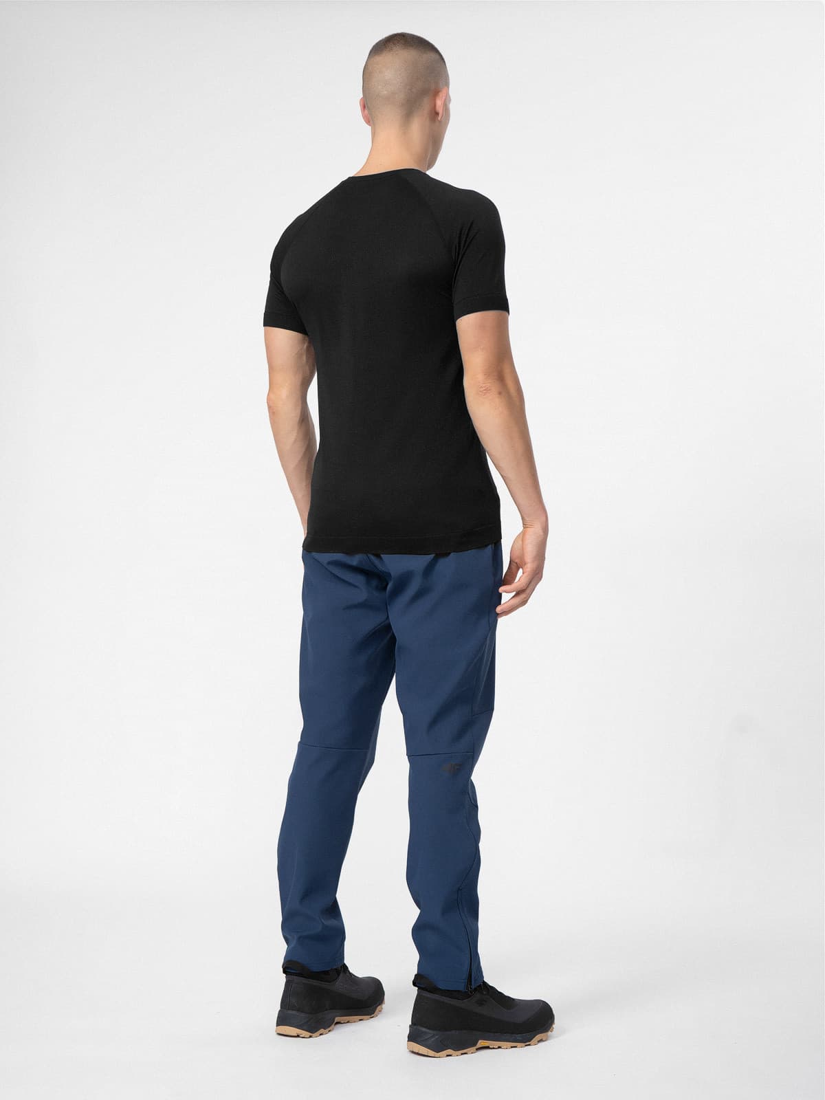 4F 4FSS23TFTSM141 DEEP BLACK Pánské tričko US L/XL 4FSS23TFTSM141 DEEP BLACK - náhled 4