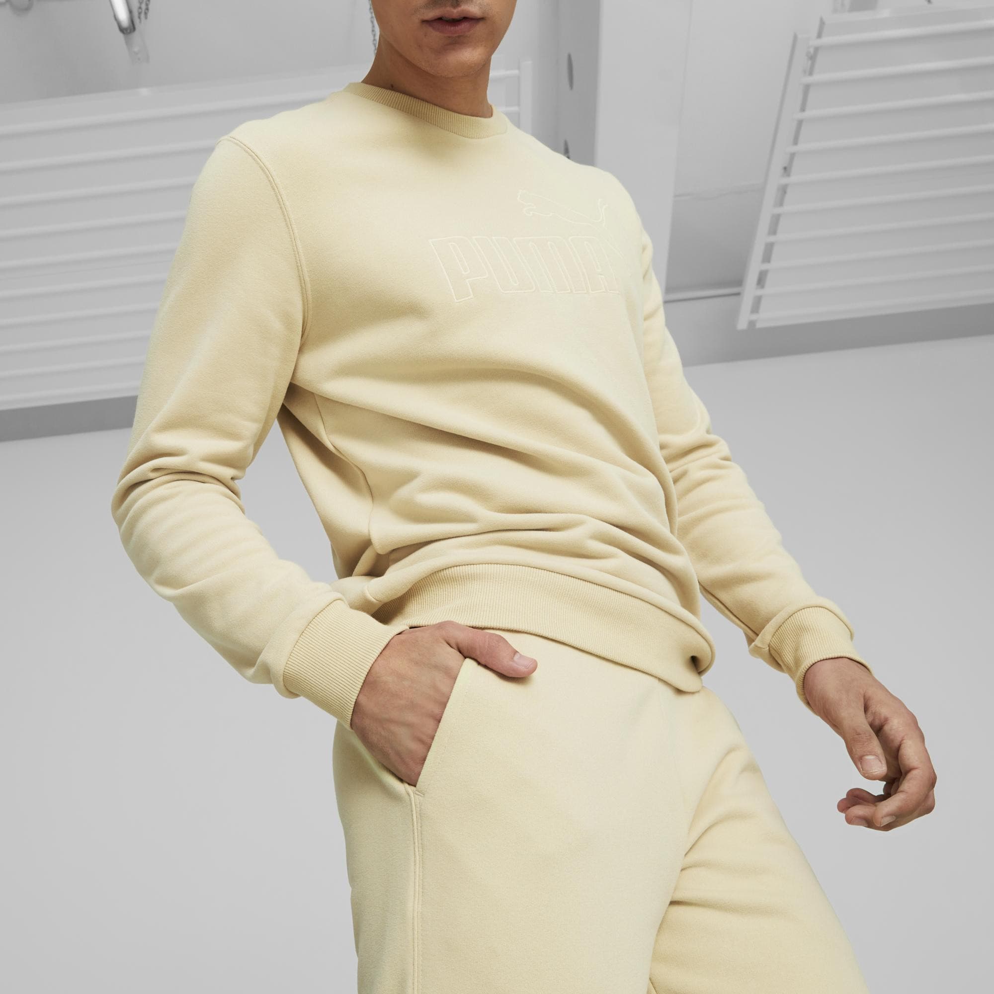 Puma ESS ELEVATED Sweatpants Pánské tepláky US L 673388-88 - náhled 5