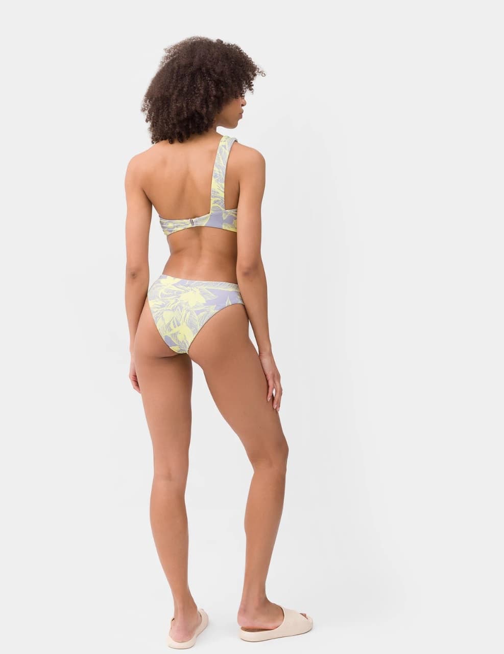 4F 4FSS23UBKTF025 LIGHT LEMON ALLOVER Horní díl plavek US L 4FSS23UBKTF025 LIG LEM ALLO - náhled 5