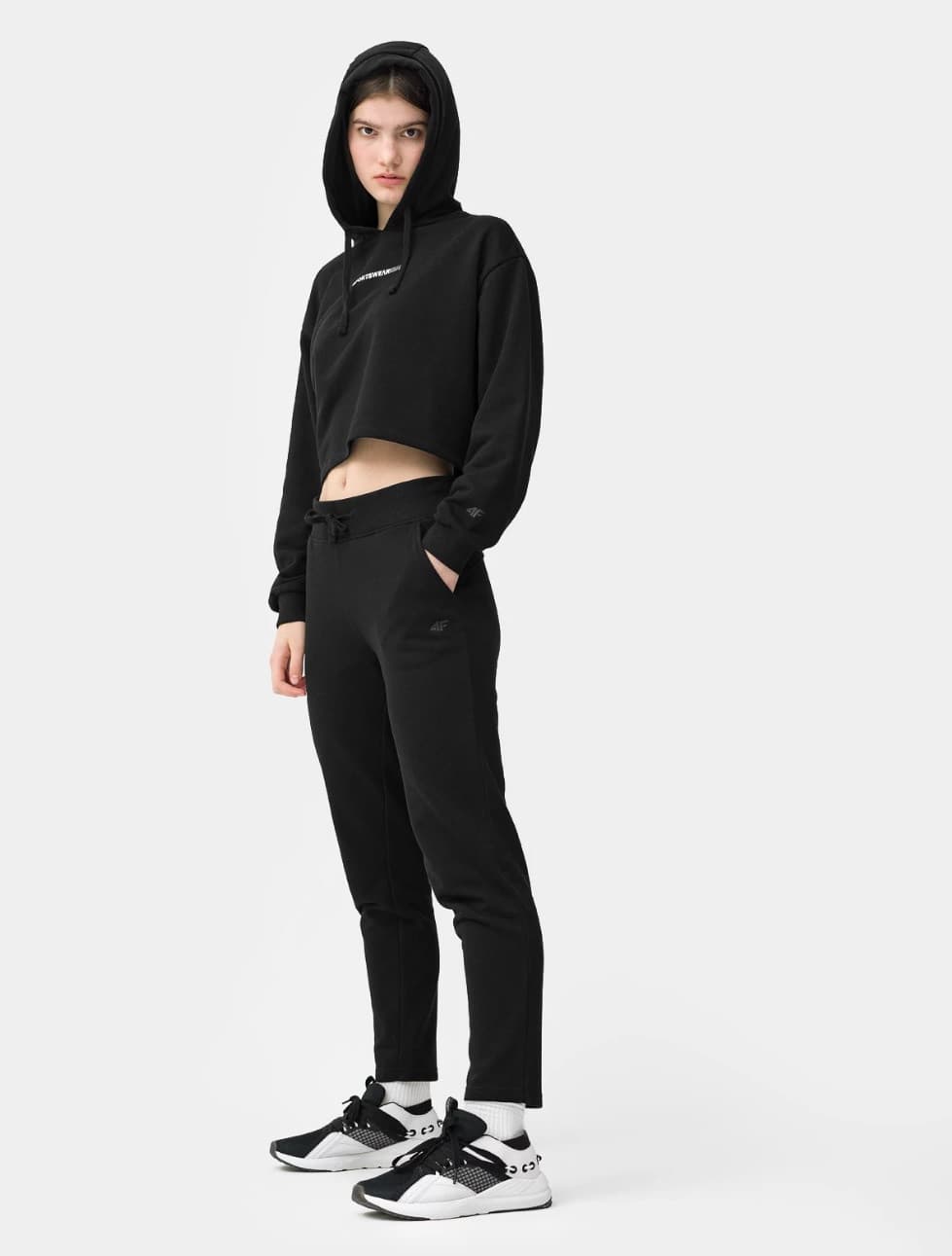4F 4FSS23TTROF149 DEEP BLACK Dámské tepláky US L 4FSS23TTROF149 DEEP BLACK - náhled 2