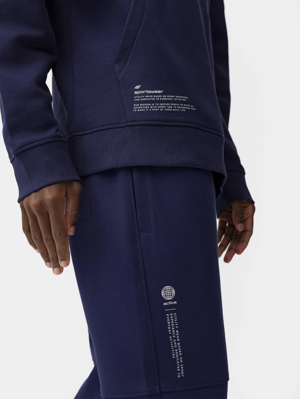 4F 4FSS23TTROM137 NAVY Pánské tepláky US 3XL 4FSS23TTROM137 NAVY - náhled 2