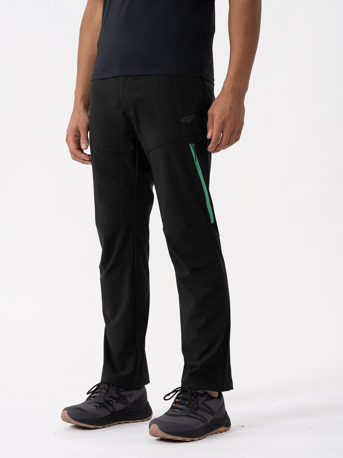 4F 4FAW23TFTRM363 DEEP BLACK Pánské trekové kalhoty US 3XL 4FAW23TFTRM363 DEEP BLACK - náhled 1
