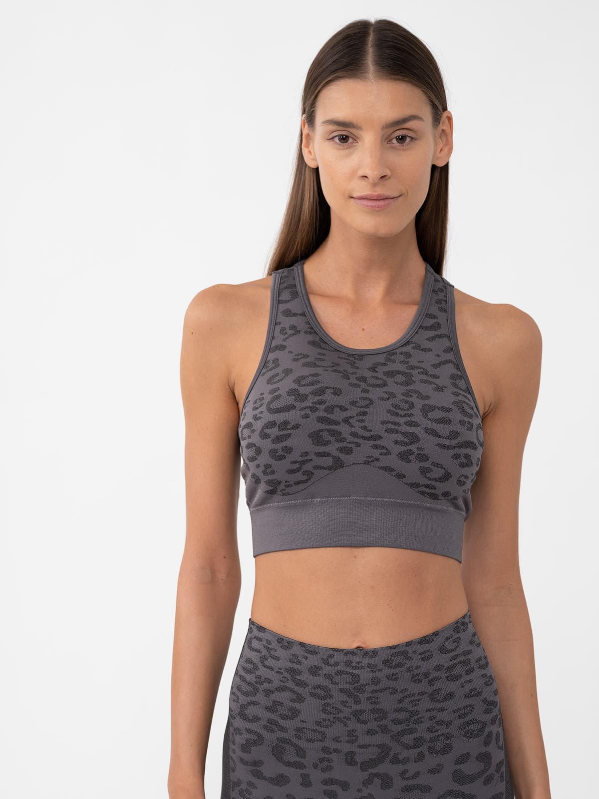 4F 4FAW23USBAF070 MIDDLE GREY ALLOVER Dámská sportovní podprsenka US M/L 4FAW23USBAF070 MID GREY ALLO - náhled 1