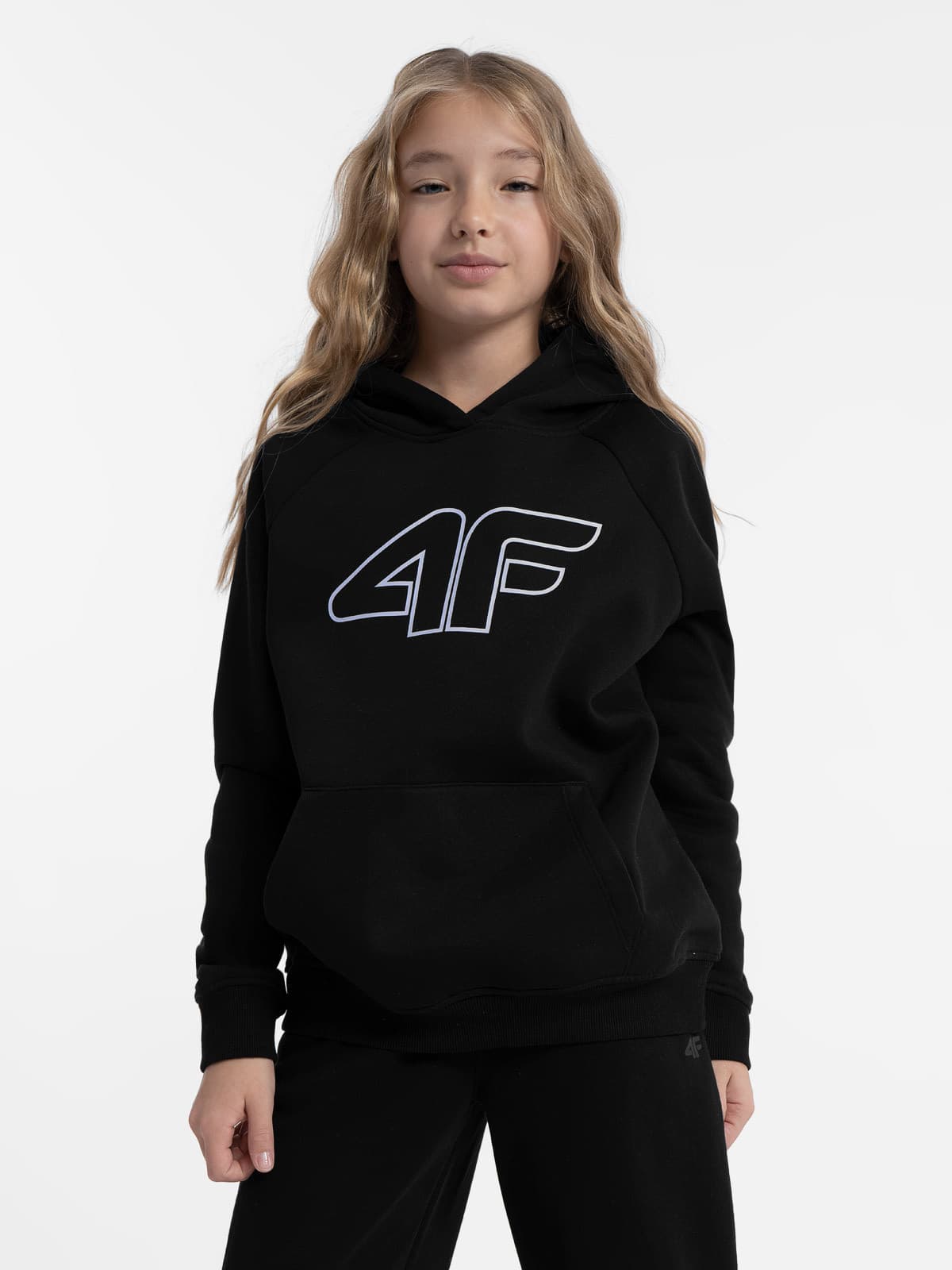 4F 4FJAW23TSWSF638 DEEP BLACK Dětská mikina EU 128 4FJAW23TSWSF638 DEEP BLACK - náhled 1