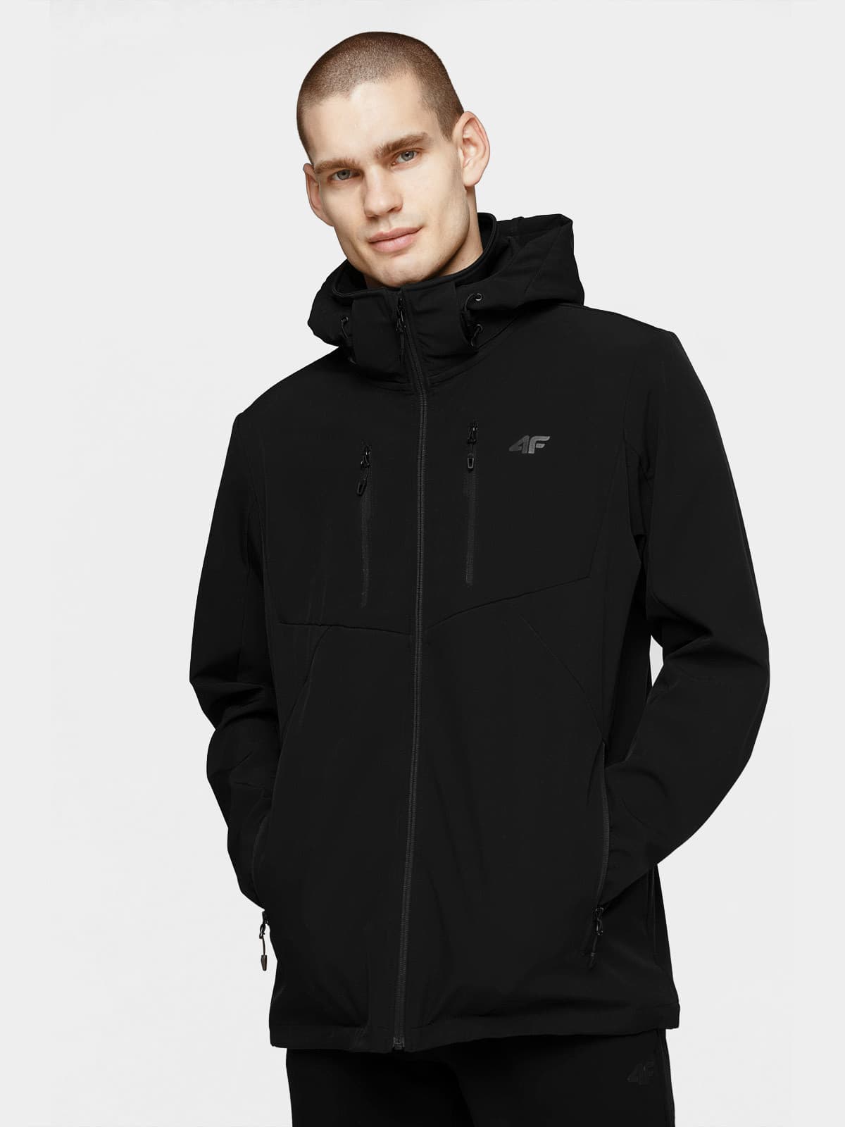 4F H4L21-SFM003 DEEP BLACK Pánská softshellová bunda US L H4L21-SFM003 DEEP BLACK