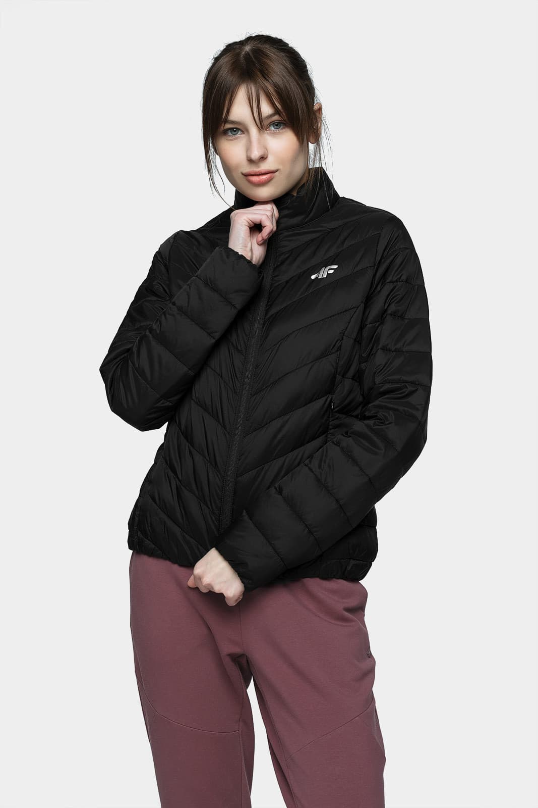 4F H4L21-KUDP003 DEEP BLACK Dámská bunda US XL H4L21-KUDP003 DEEP BLACK