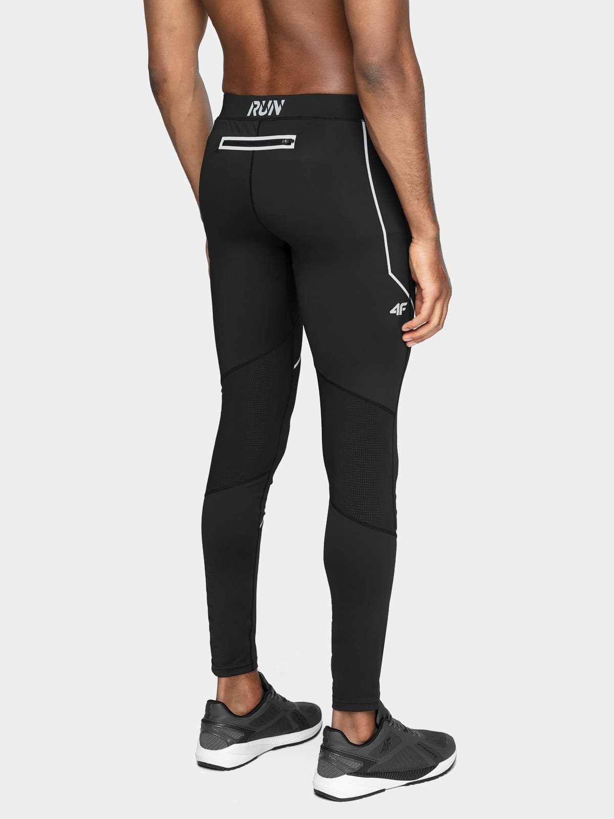 4F H4L21-SPMF010 DEEP BLACK Pánské legíny US M H4L21-SPMF010 DEEP BLACK - náhled 3