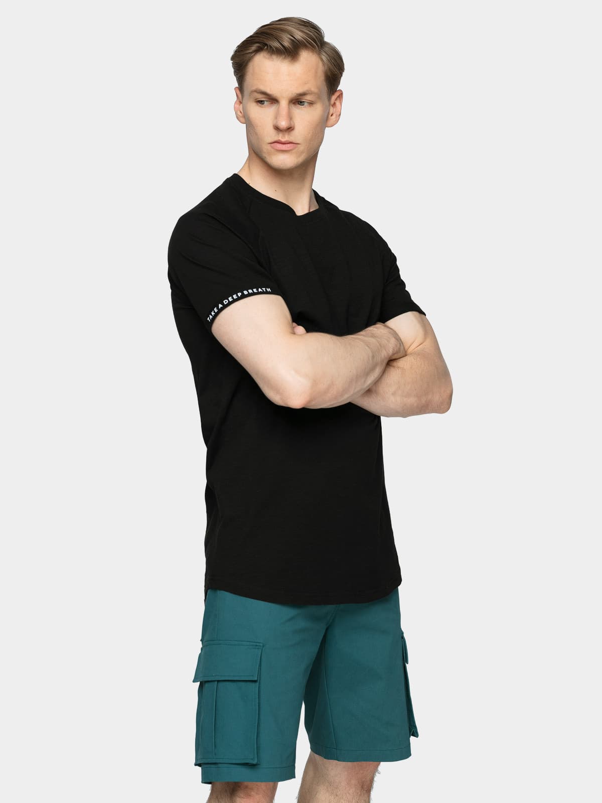 Outhorn HOL21-TSM645 DEEP BLACK Pánské tričko US S HOL21-TSM645 DEEP BLACK - náhled 4