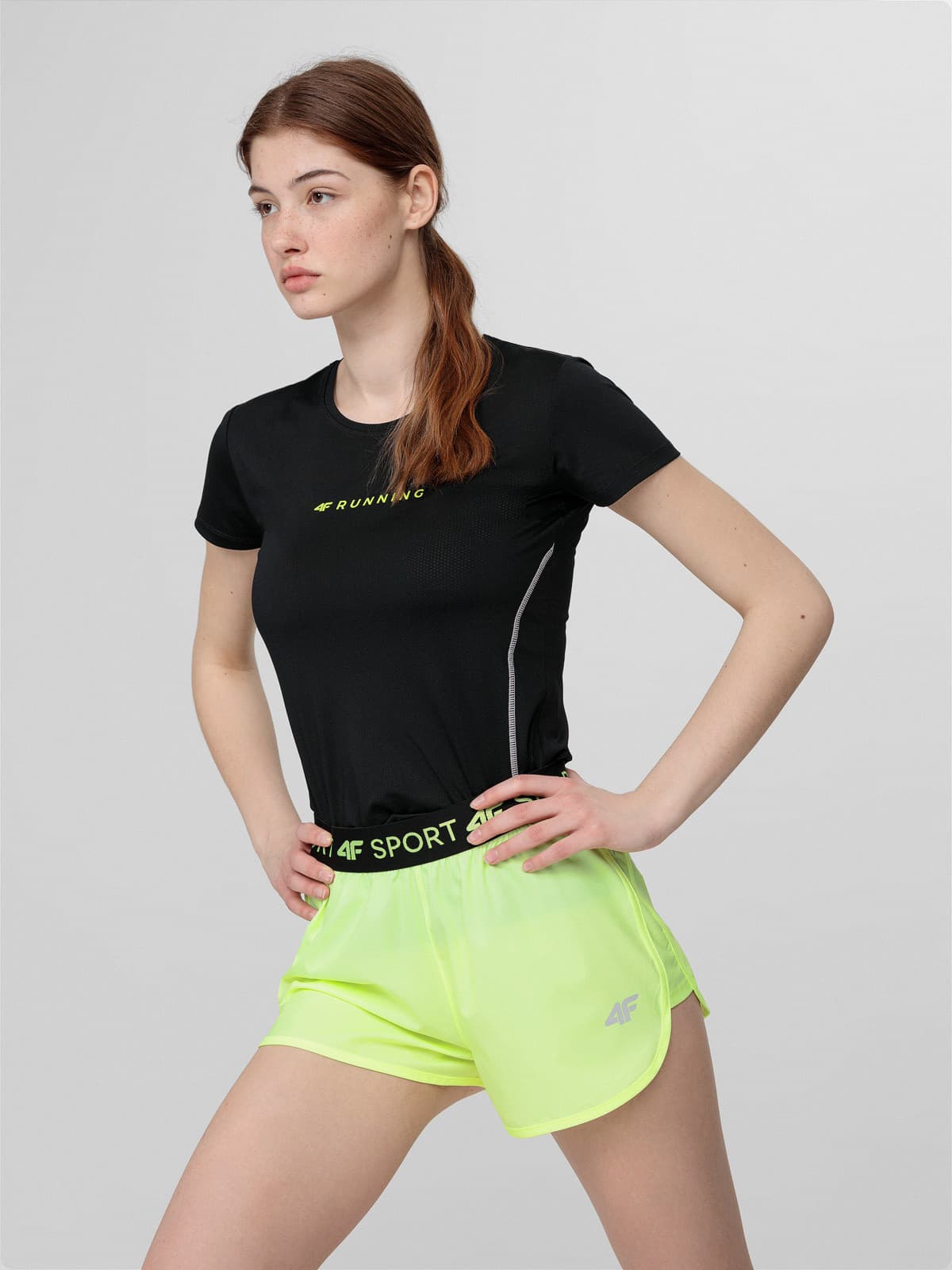 4F H4L22-TSDF012 DEEP BLACK Dámské tričko US XS H4L22-TSDF012 DEEP BLACK - náhled 3