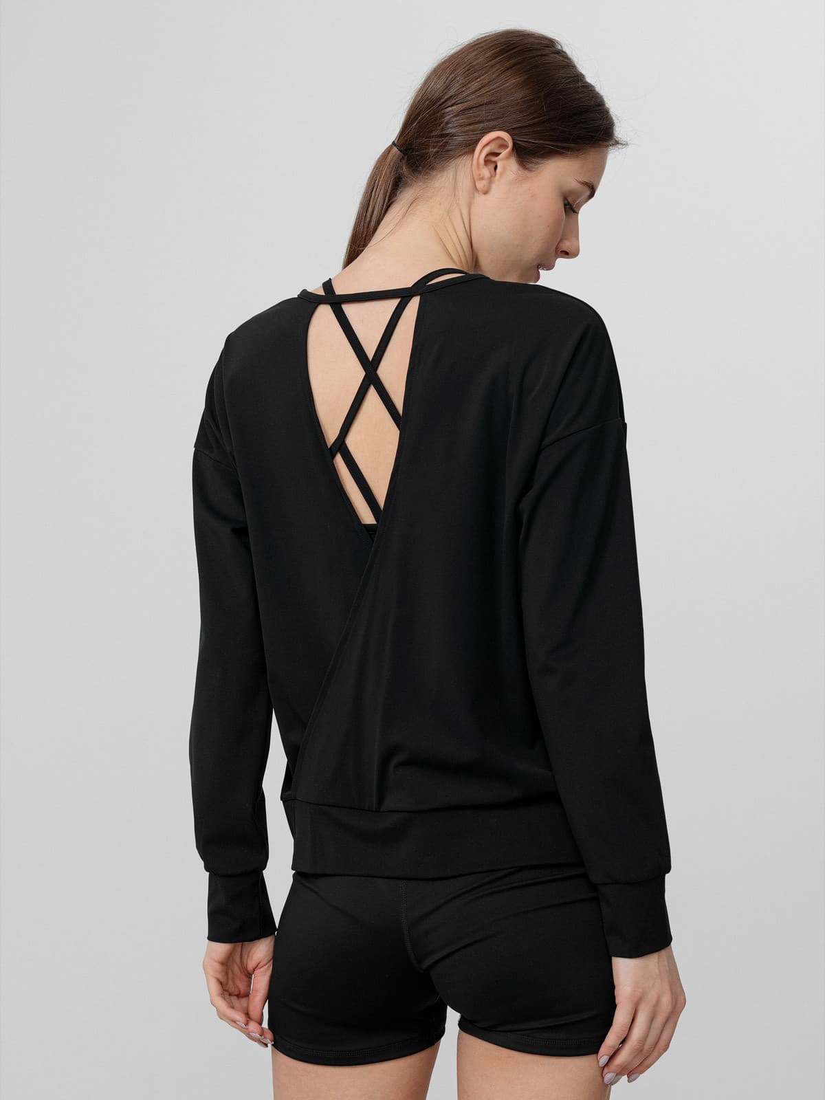 4F H4L22-BLD028 DEEP BLACK Dámská mikina US L H4L22-BLD028 DEEP BLACK - náhled 4