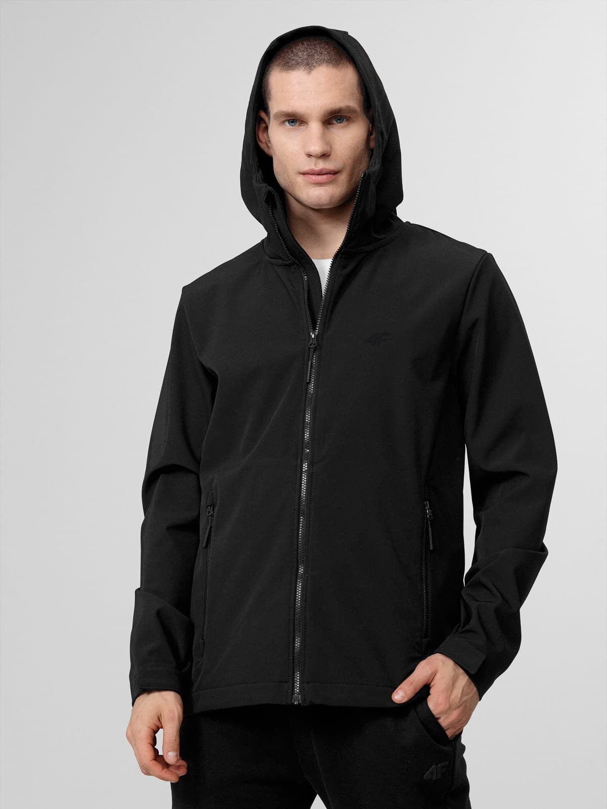 4F H4L22-SFM001 DEEP BLACK Pánská softshellová bunda US L H4L22-SFM001 DEEP BLACK - náhled 3