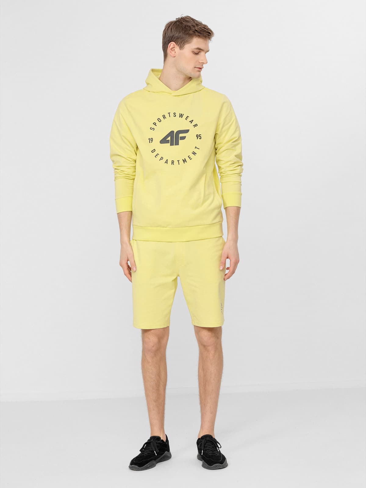 4F H4L22-BLM018 LIGHT LEMON Pánská mikina US L H4L22-BLM018 LIGHT LEMON - náhled 2