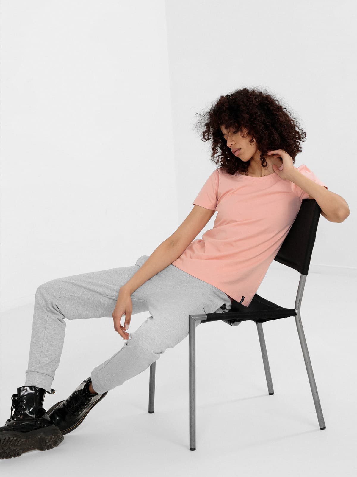 Outhorn HOL22-TSD600 LIGHT PINK Dámské tričko US L HOL22-TSD600 LIGHT PINK - náhled 3