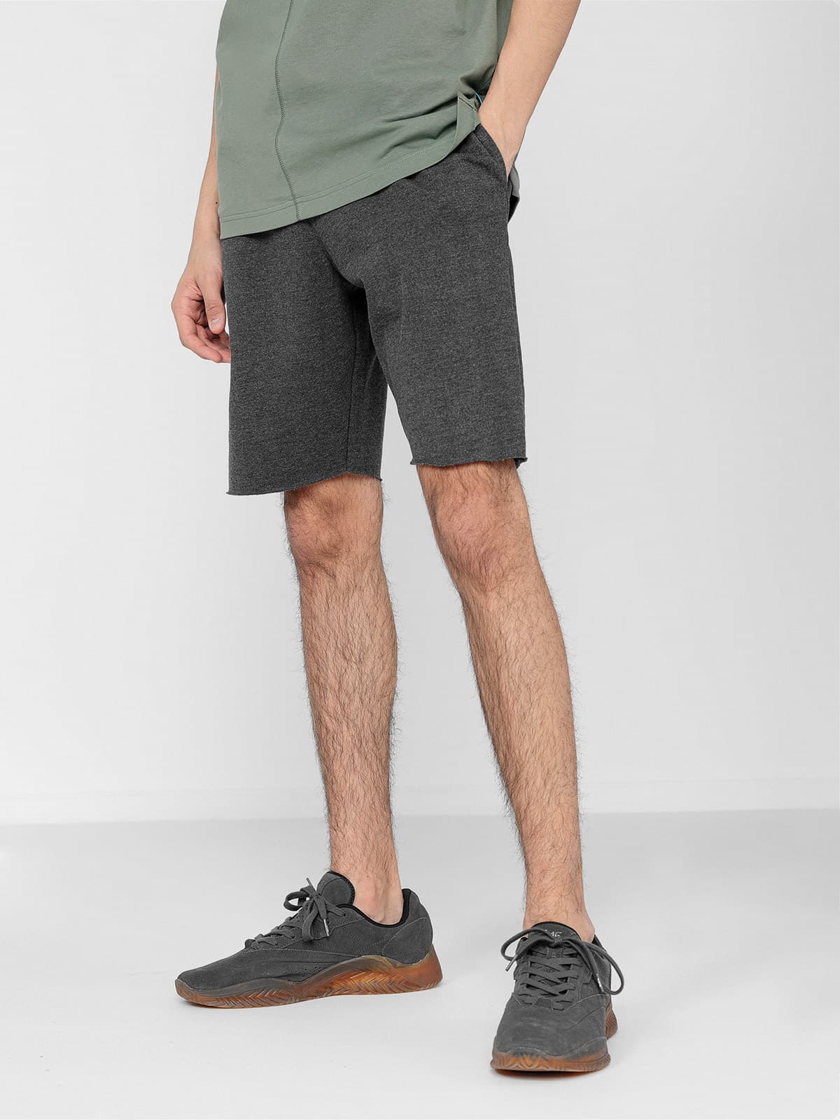 Outhorn HOL22-SKMD604 DARK GREY MELANGE Pánské kraťasy US S HOL22-SKMD604 DARK GREY MEL - náhled 4