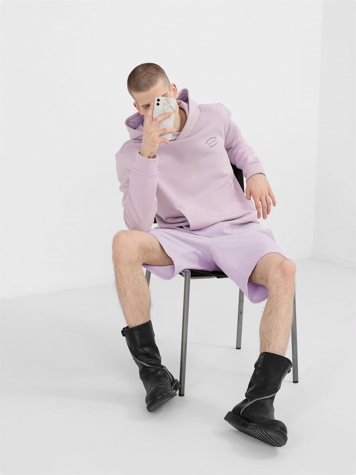 Outhorn HOL22-BLM607 LIGHT VIOLET Pánská mikina US L HOL22-BLM607 LIGHT VIOLET - náhled 3