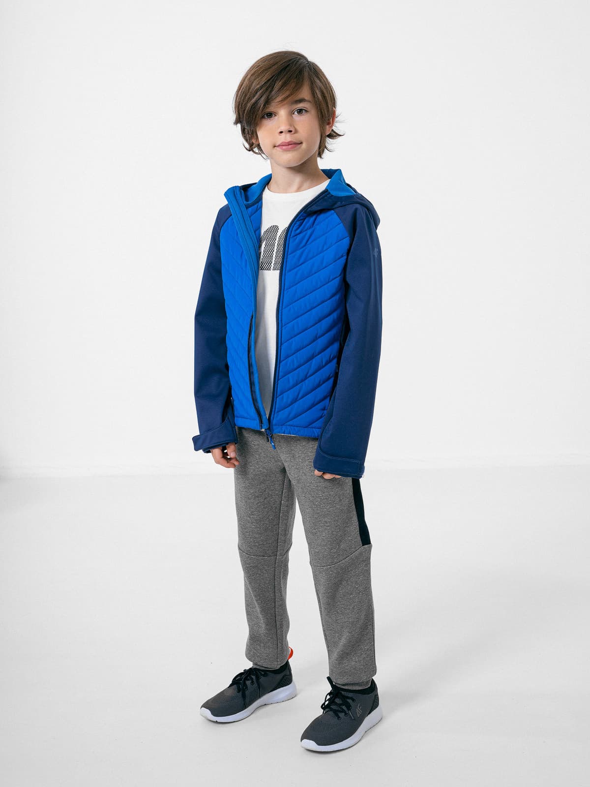 4F HJZ22-JSFM002 NAVY Dětská softshellová bunda EU 122 HJZ22-JSFM002 NAVY - náhled 4