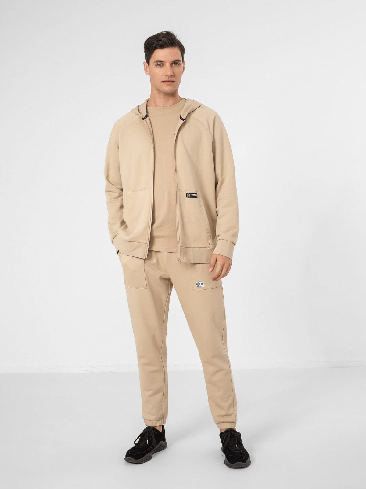 4F H4Z22-SPMD010 LIGHT BROWN Pánské tepláky US 3XL H4Z22-SPMD010 LIGHT BROWN - náhled 3