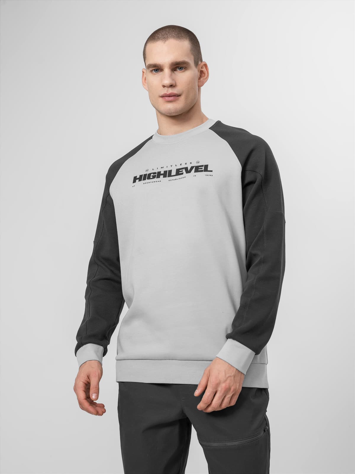 4F H4Z22-BLM019 COLD LIGHT GREY Pánská mikina US 3XL H4Z22-BLM019 COLD L GREY - náhled 3