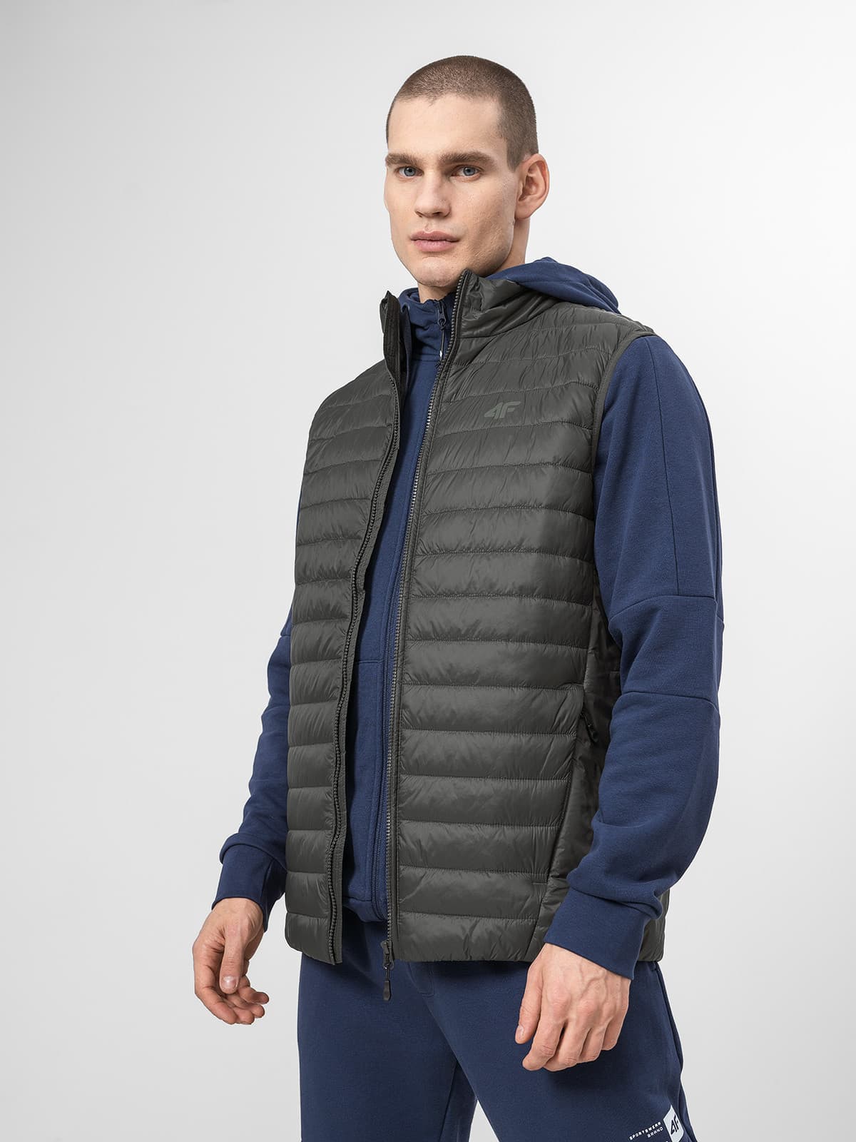 4F H4Z22-KUMP001 KHAKI Pánská vesta US L H4Z22-KUMP001 KHAKI - náhled 3