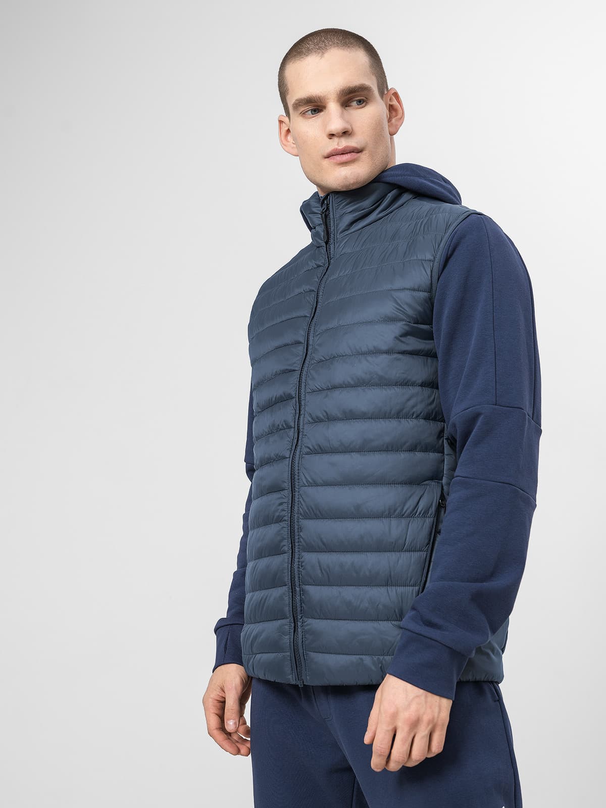 4F H4Z22-KUMP001 DARK BLUE Pánská vesta US L H4Z22-KUMP001 DARK BLUE - náhled 3
