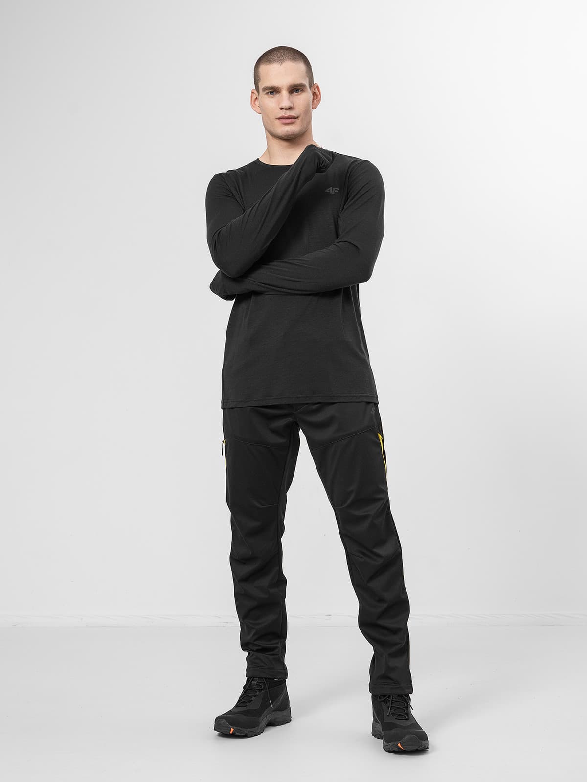 4F H4Z22-SPMTR061 DEEP BLACK Pánské kalhoty US L H4Z22-SPMTR061 DEEP BLACK - náhled 4