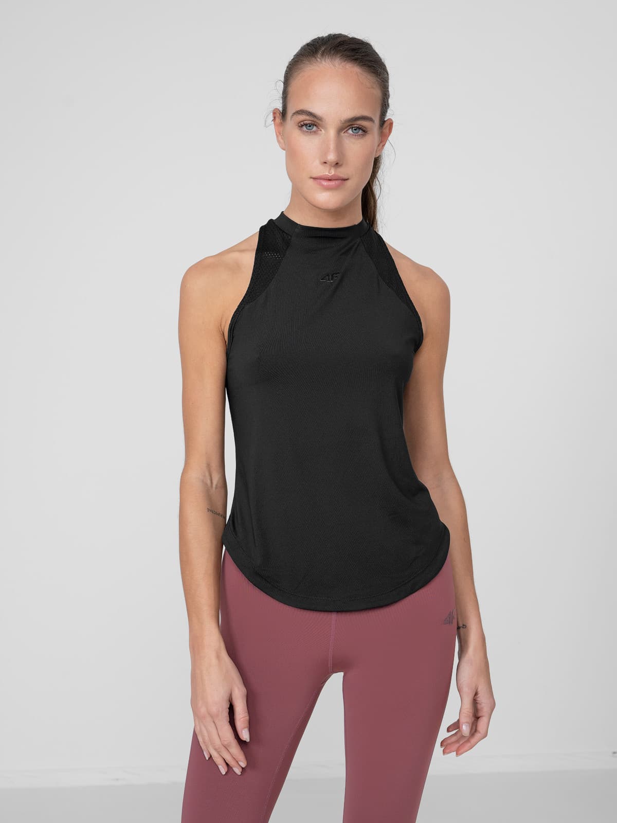4F H4Z22-TSDF016 DEEP BLACK Dámské tílko US XL H4Z22-TSDF016 DEEP BLACK - náhled 3