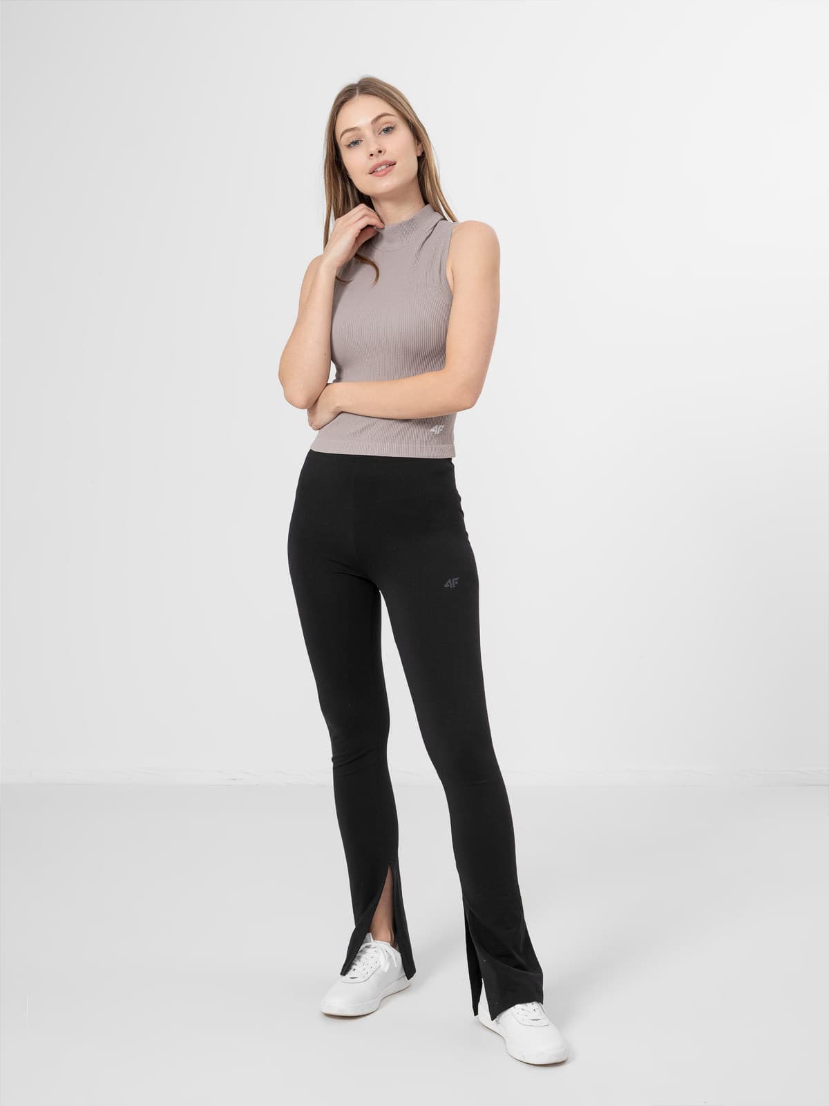 4F H4Z22-LEG013 DEEP BLACK Dámské legíny US M H4Z22-LEG013 DEEP BLACK - náhled 3