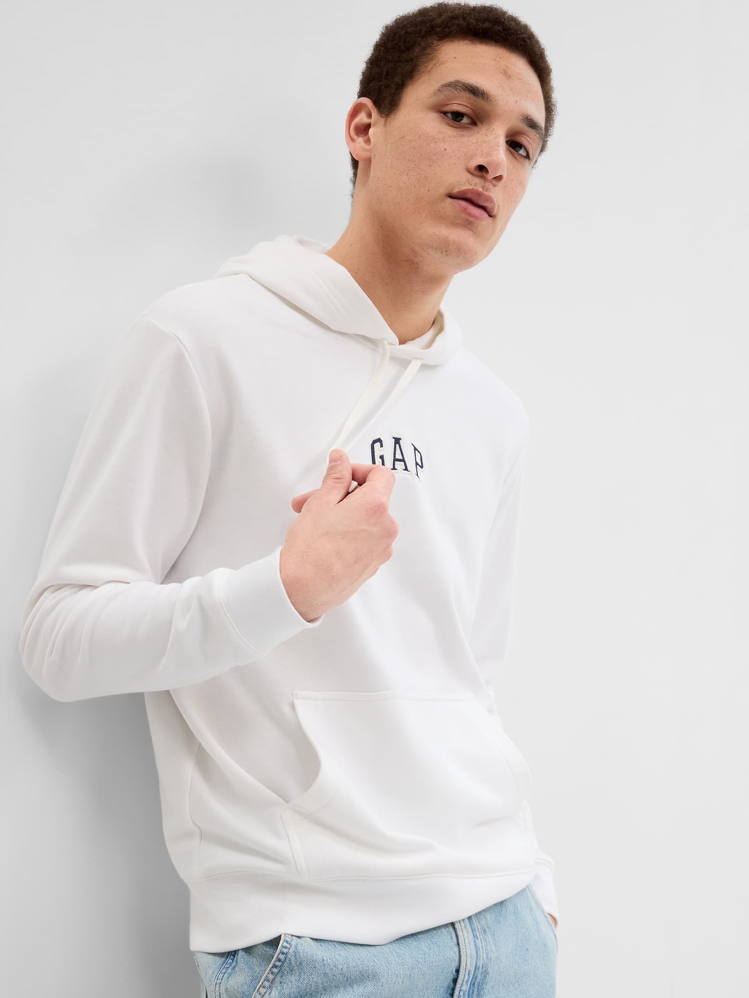 GAP V-SP 23 INTX MINI ARCH HOOD Pánská mikina US L 561930-01 - náhled 2