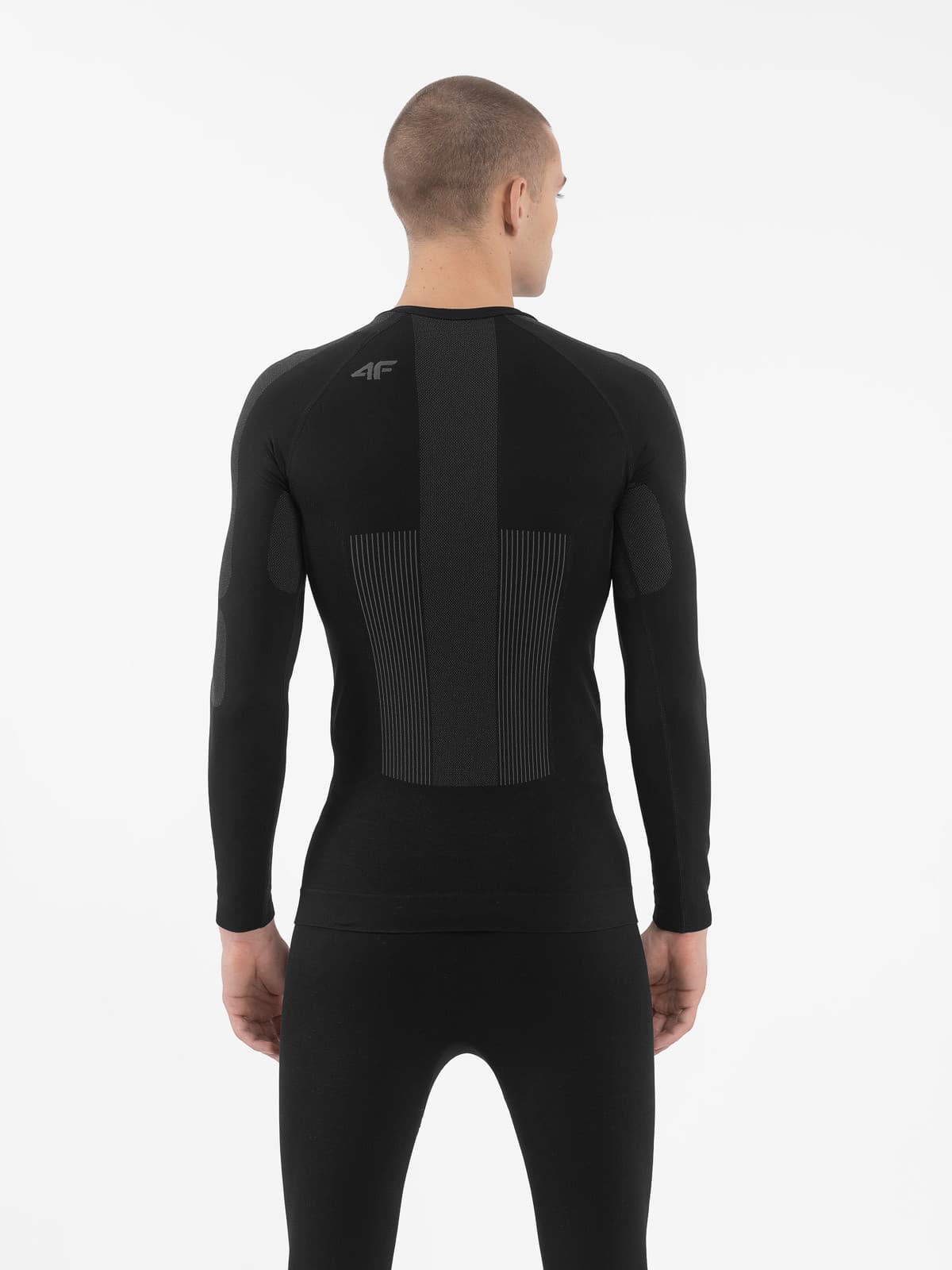 4F 4FAW23USEAM103 DEEP BLACK Pánské termo tričko US L/XL 4FAW23USEAM103 DEEP BLACK - náhled 4